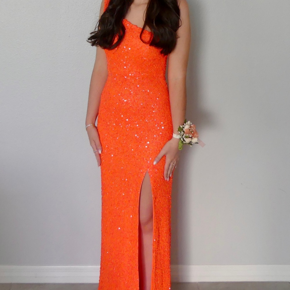 Formal/Evening/Prom Dress